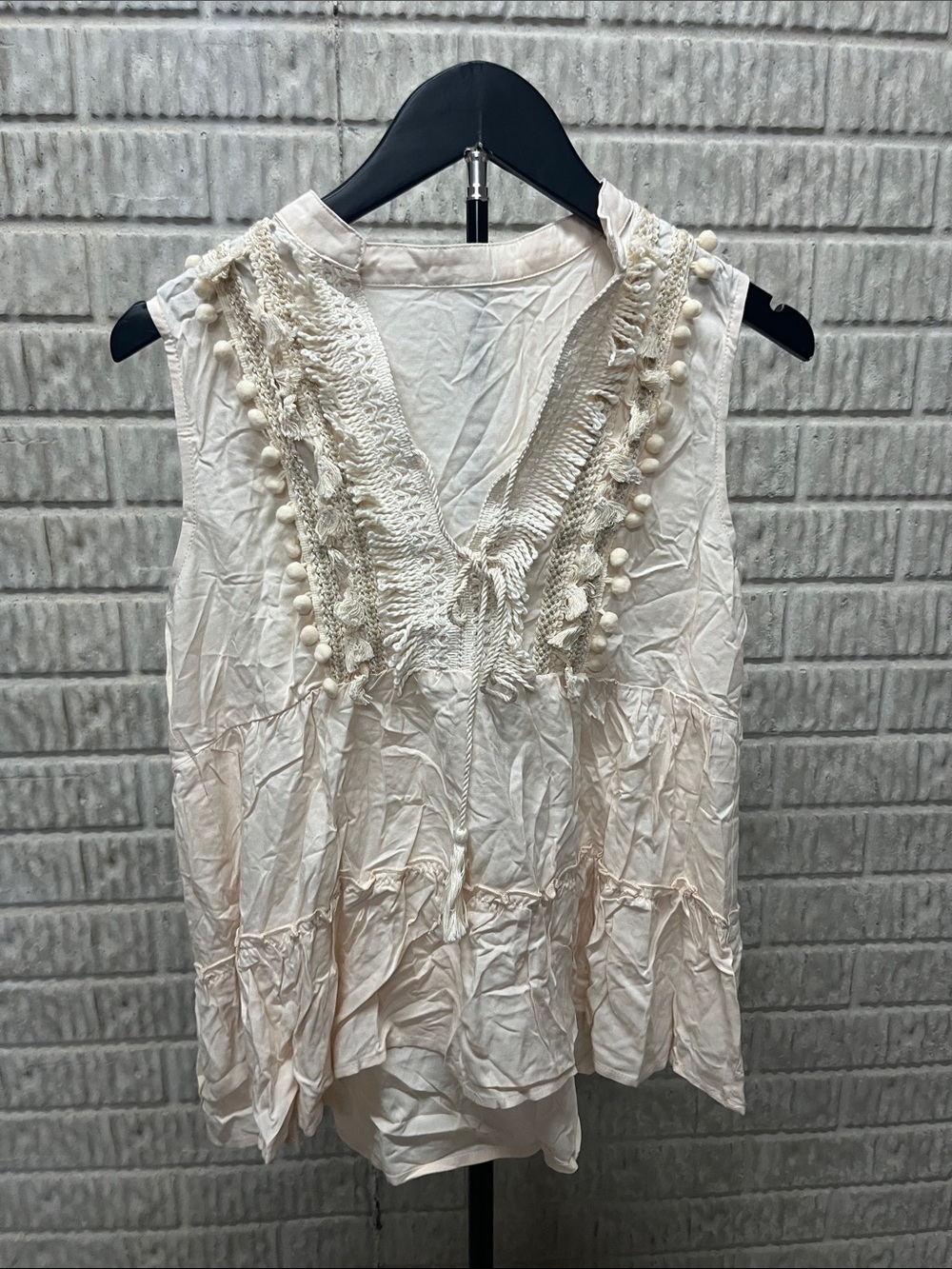 Cupshe Cream Boho Pom-Pom V-Neck Sleeveless Camisole